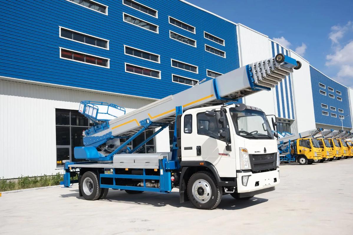 桃江出租云梯车高空作业车 建筑垃圾搬运